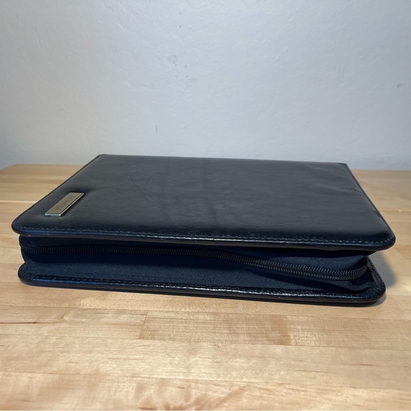 Vintage Zip around Binder Genuine cowhide made in the USA - Picture 6 of 13